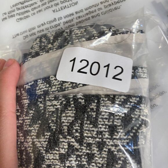 5/$45 H&M Skirt Women 6 White Geometric Wrap Short Lined Button Up Mid Rise - Picture 10 of 10